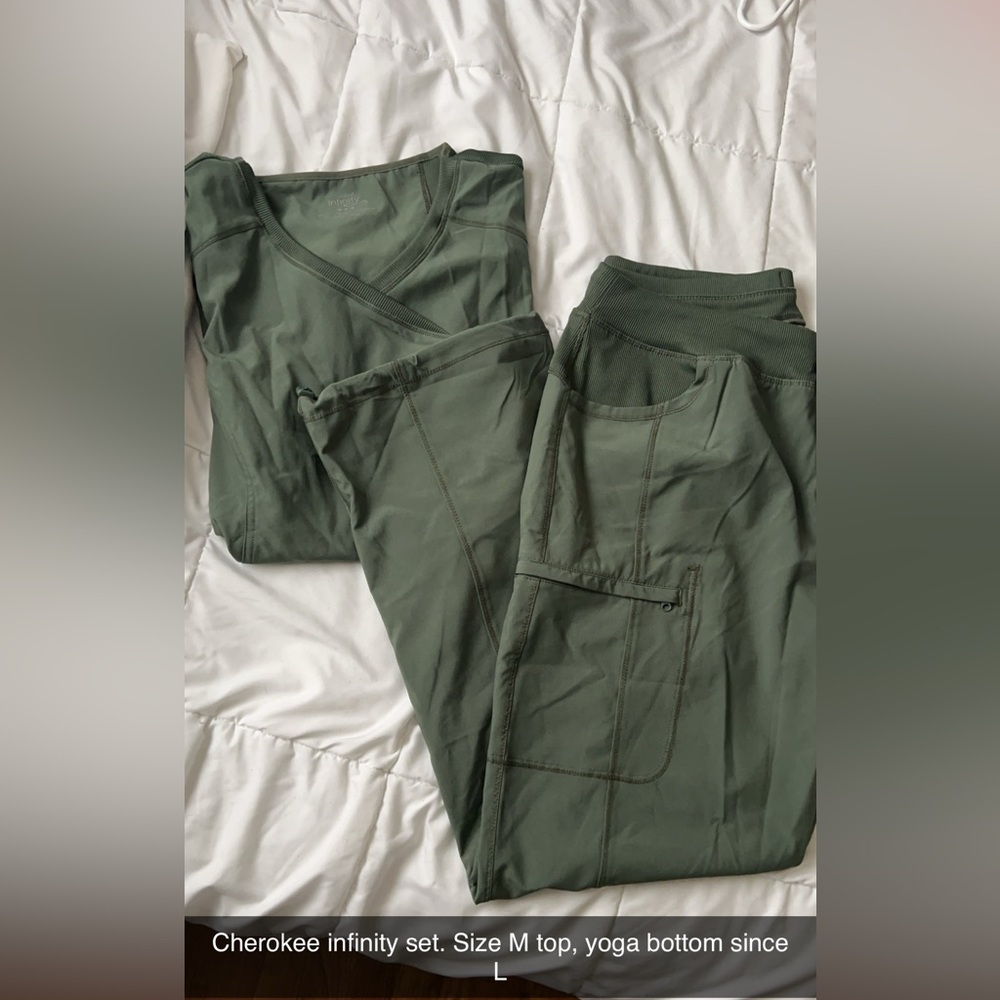 Olive scrub set